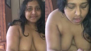Desi bhabi gets intimate with her boss in a steamy video