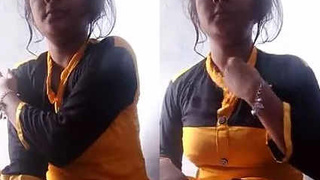 Soni, a horny bihari girl, takes a sexy bath and captures it on camera