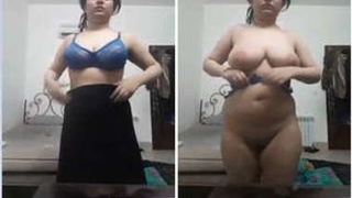 Indian woman and her boyfriend earn money by posing naked for XXX videos