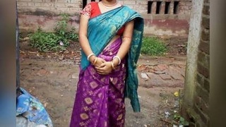 Collection of Desi village wives in action