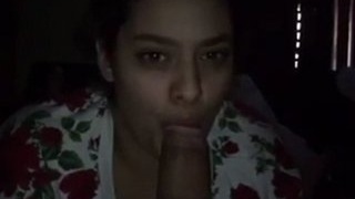 Punjabi wife gives a blowjob in Islamabad