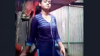 Cute desi girl bathes in front of her lover
