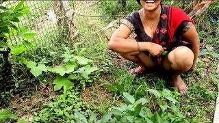 Tamil sex video aunty download: Cute couple's first time in Hindi