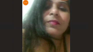 Bhabhi flaunts her body for lover in a video call