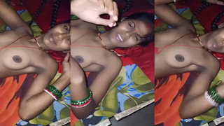 Bihari housewife strips and exposes herself on camera