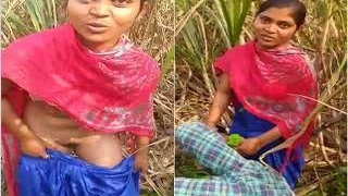 Outdoor sex with a desi lover captured on video