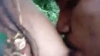 Outdoor mms of Odisha sucking and fucking