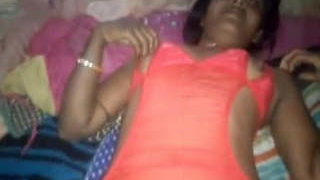 Desi Bhabhi's nude capture on video