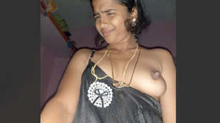 Tamil bhabi's naked and sexy videos in part 1