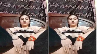 Amateur Pakistani girl plays with her pussy in exclusive video