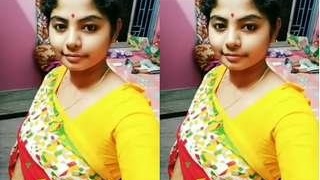 Bhabhi boobs and mms watch: A college girl's solo session