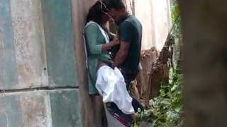 Desi couple engages in outdoor sex in MMS video