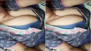 Exclusive video of a sexy Indian bhabhi and her husband in action