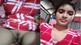 Young college girl reveals her intimate area