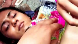 Desi girl gets fucked hard in a video clip