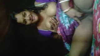 Tamil aunty in saree gets fucked hard in new video