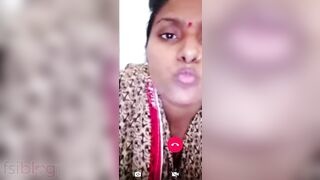 Desi bhabhi from Dehati seduces her sponsor with her sexy video