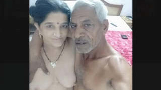 Mature Indian man and teenage girl in explicit video