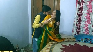 Desi aunty's sex video in Hindi with naughty pictures