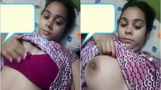 Pretty Indian girl reveals her body in exclusive video call