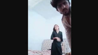 Dorm room sex: Pakistani lovers get naughty