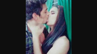 Desi lover enjoys nice kissing in this video