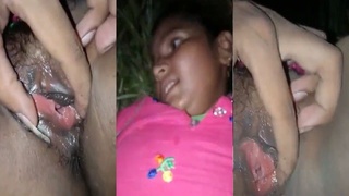 Amateur desi couple records nighttime outdoor sex on MMS