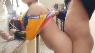Indian couple's steamy kitchen sex video