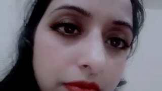 Pakistani bhabhi's solo nude video and mms collection