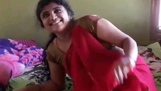 Desi wife gets her pussy licked and fucked in village video