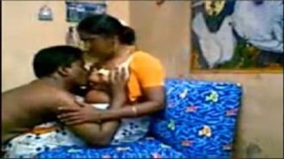 Desi aunty with big tits gets sucked by servant