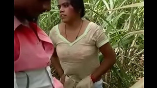 Desi couple gets caught in the rain while making outdoors