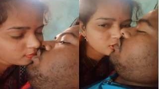 Indian couple's sensual kissing in exclusive video