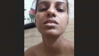 Lankan Tamil girl flaunts her big tits and pussy