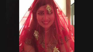 Fatma, the Pakistani bride, flaunts her curves in nude pictures and videos