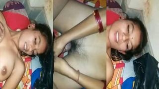 Enjoy the hairy pussy of this cute and sexy village bhabha in this dehati video