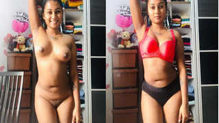 Indian babe reveals her assets in exclusive video