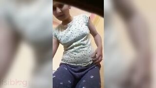 Bhabhi's naughty side comes out during her period in this explicit video
