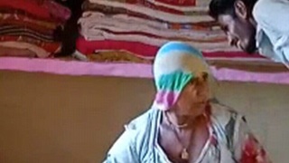 Country boy has sex with mature bhabhi in village
