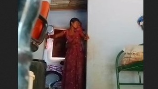 Quick and passionate sex between a Tamil couple