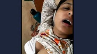 New selfie video of a hot Indian college girl