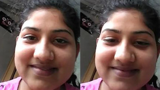 Indian college girl flaunts her big boobs