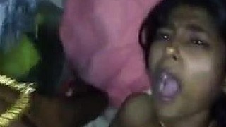 Homemade video of Indian woman getting creampied by customer