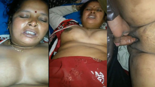 Desi village aunty cheats on sex with a Bihari baba