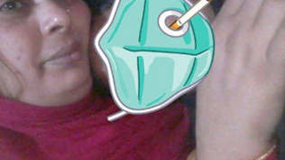 Punjabi bhabi with massive boobs in a steamy show