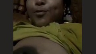 Curvy Mallu wife flaunts her big breasts