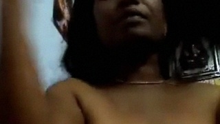 Tamil aunt from India pleasures herself in a solo video