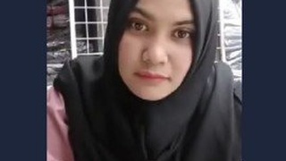 Pakistani salesgirl gets owned by the owner