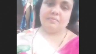 Fatty Aunty from India gets naughty in this Desi video