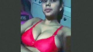 Married bhabi with big boobs enjoys sexual pleasure during her period